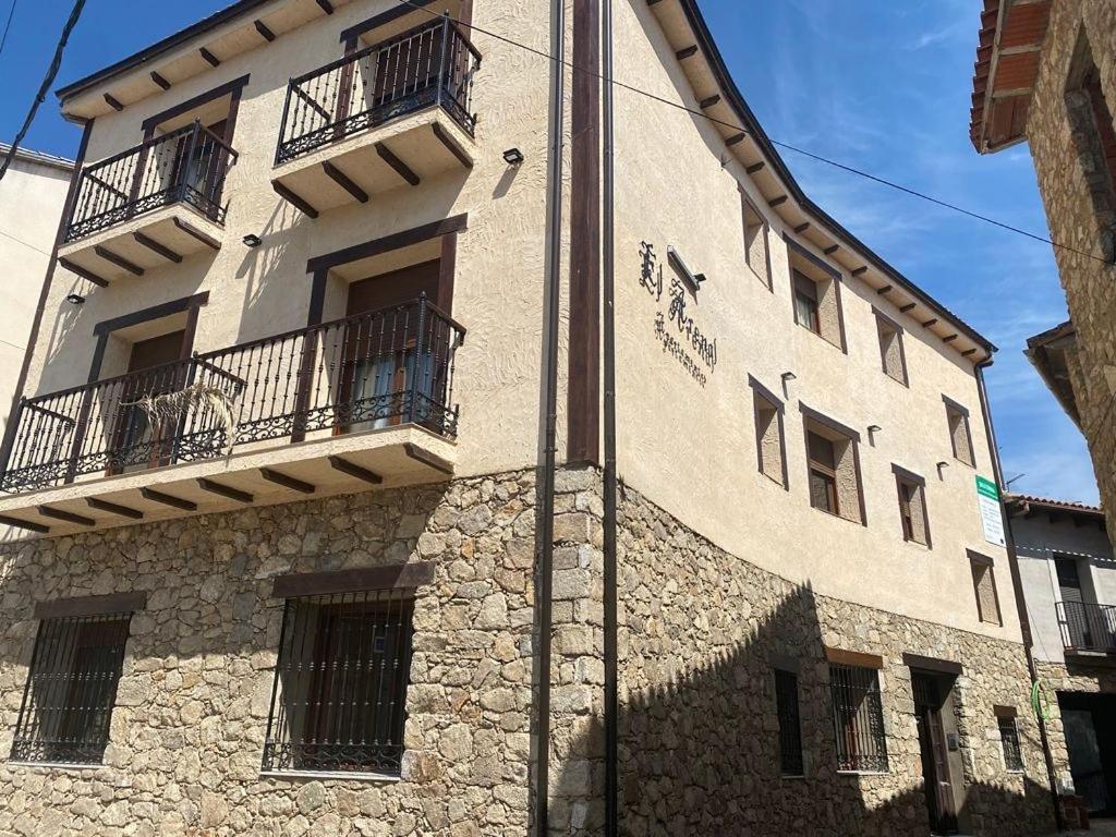 Apartamentos El Arenal Acebo Exterior photo